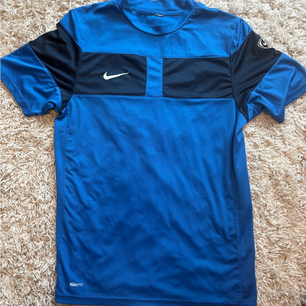 Vintage Nike Soccer Short Sleeve Performance shirt, size small, EUC